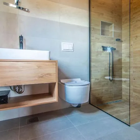 With Swimming Pool And Outdoor Kitchen * Svetvincenat