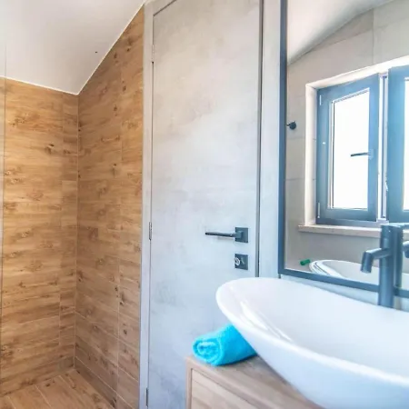 With Swimming Pool And Outdoor Kitchen * Svetvincenat